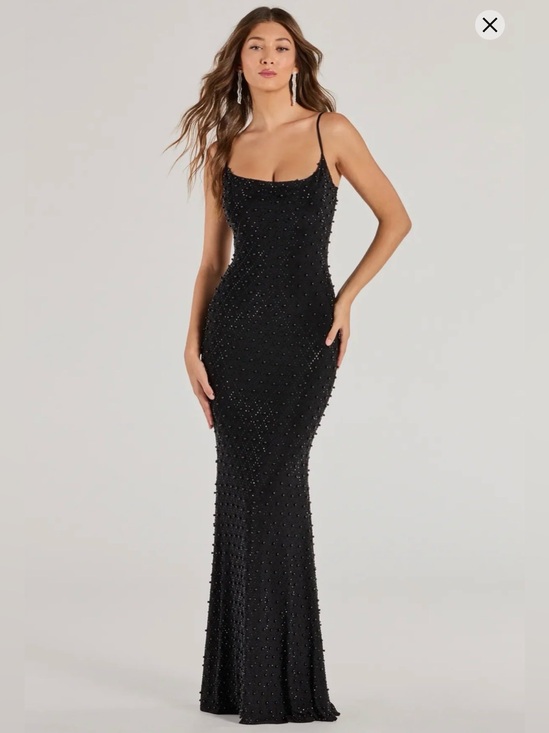 Windsor Dresses & Skirts - Windsor Elliot Rhinestone and Pearl Mermaid Dress